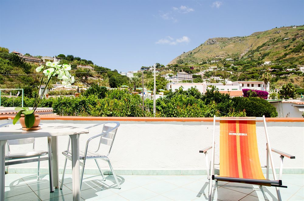 Hotel Villa Bernardina Forio di Ischia Екстериор снимка